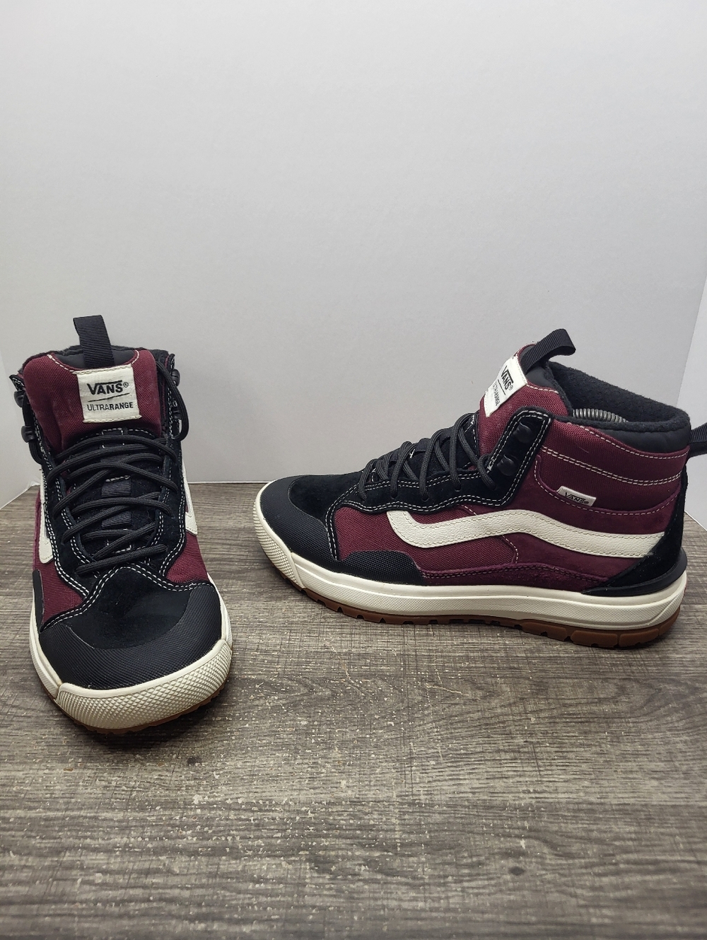 Vans Ultrarange Exo HI MTE Casual Boot Mens Size 7.5 Burgundy White Shoes 500383